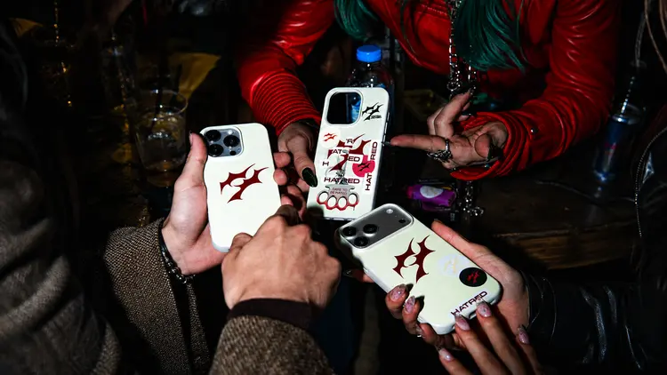 KVN Case telefon kılıfları